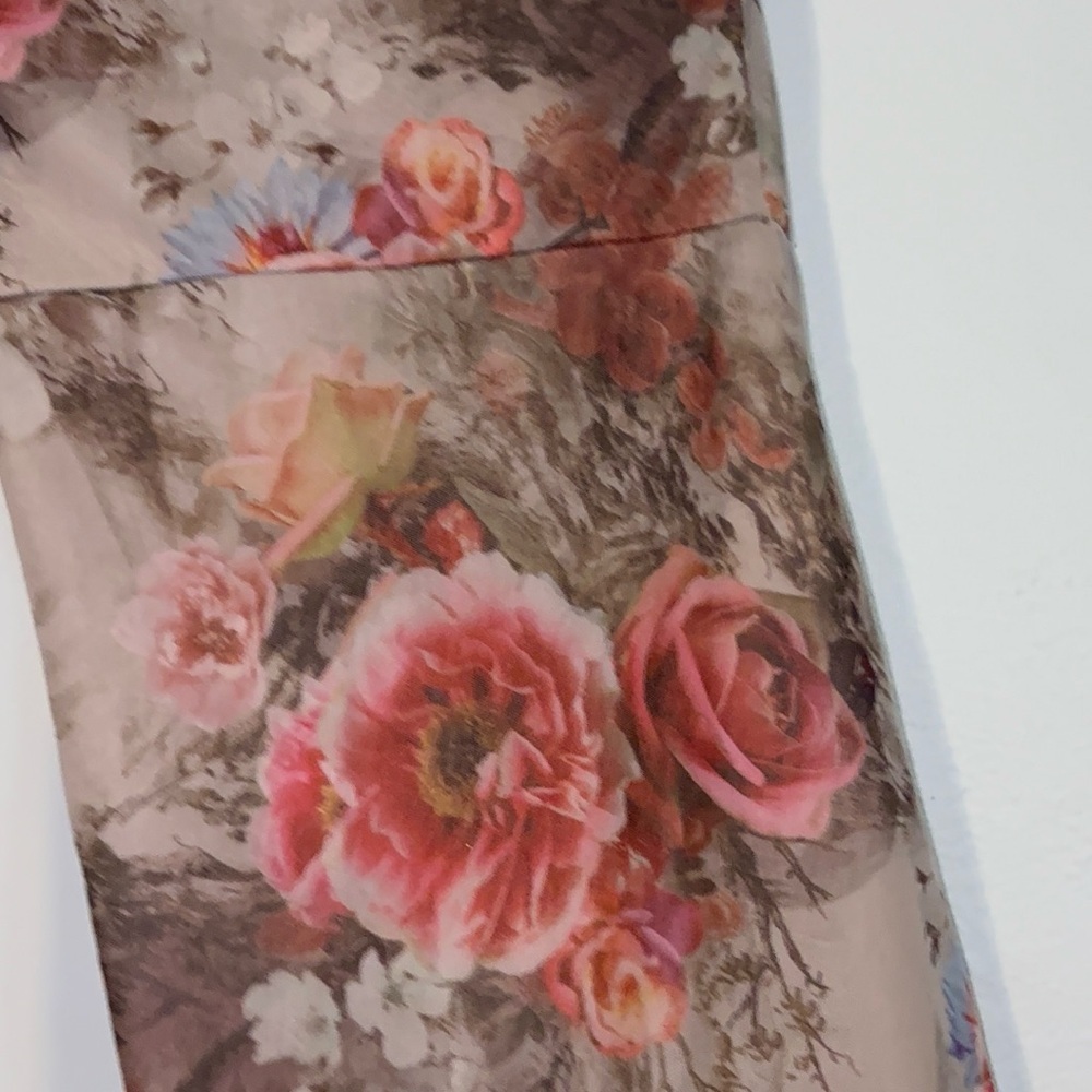 Romantic Sheer Floral Maxi Panel in Rose and Taupe - Picture 6 of 7